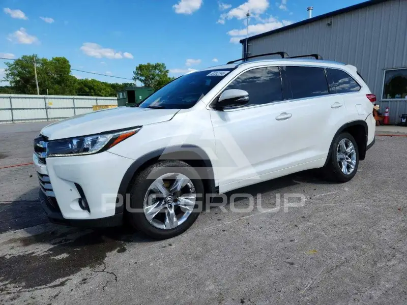2018 Toyota Highlander фото