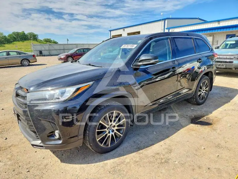2018 Toyota Highlander фото