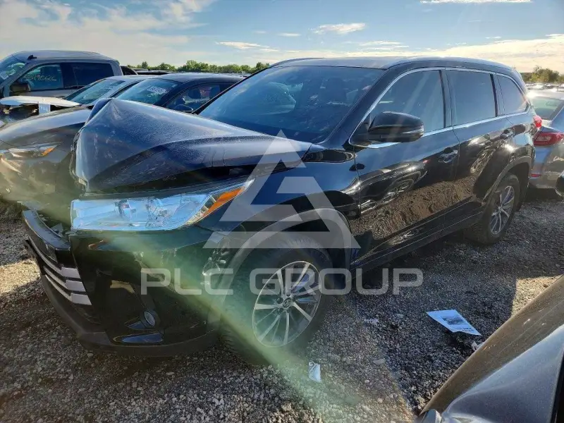 2018 Toyota Highlander фото