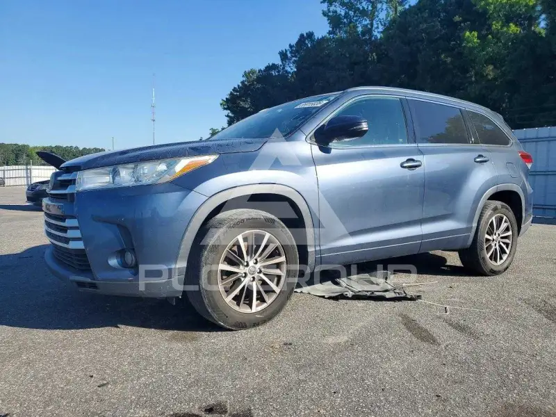 2018 Toyota Highlander фото
