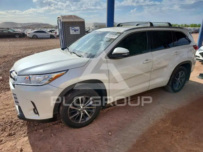 2018 Toyota Highlander фото