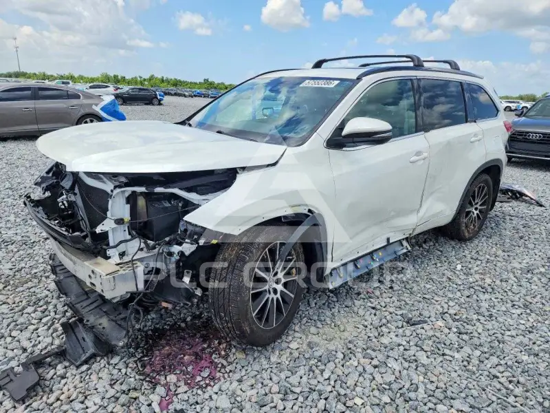 2018 Toyota Highlander фото