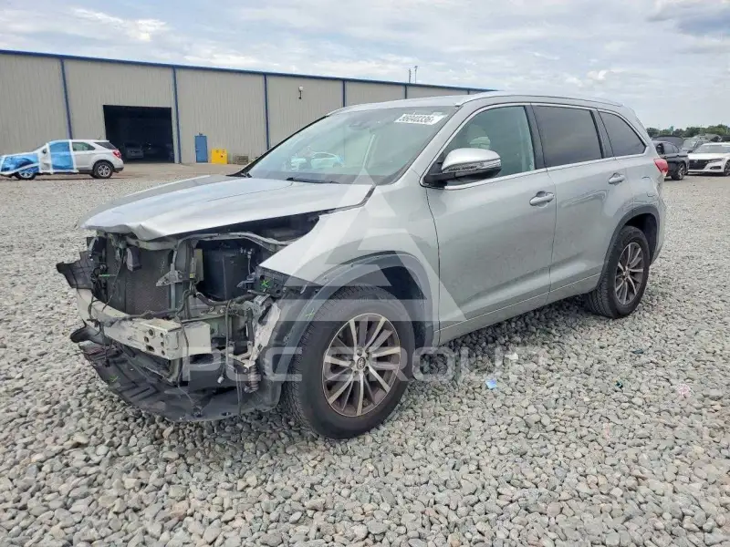 2018 Toyota Highlander фото