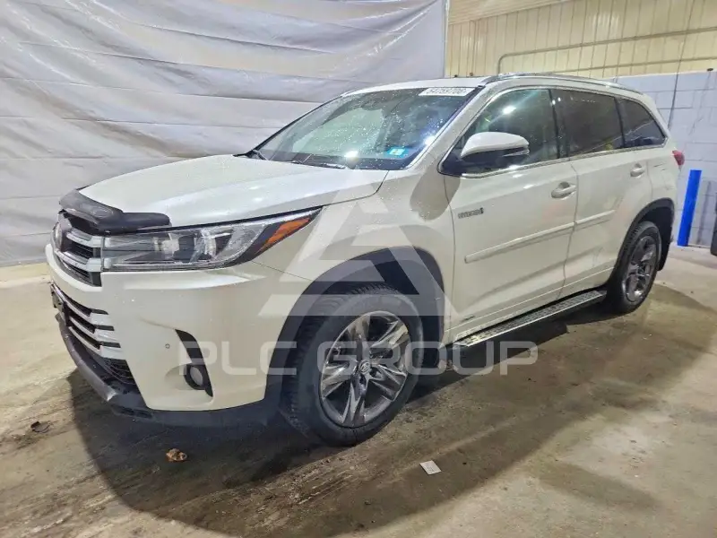 2018 Toyota Highlander фото