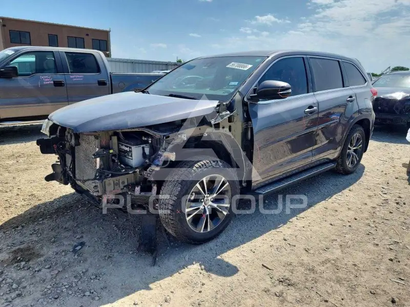 2018 Toyota Highlander фото