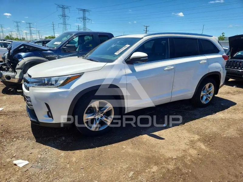 2018 Toyota Highlander фото