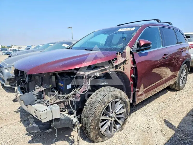 2018 Toyota Highlander photo