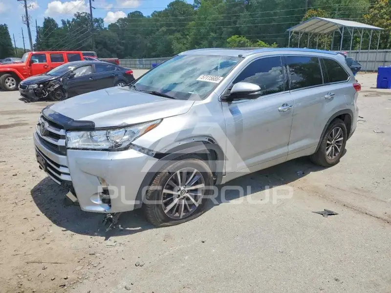 2018 Toyota Highlander фото
