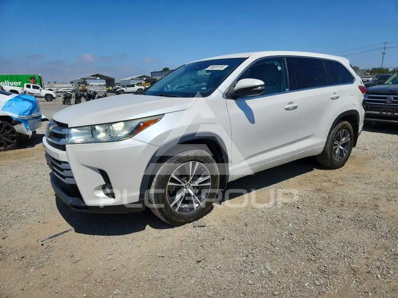 2018 Toyota Highlander фото