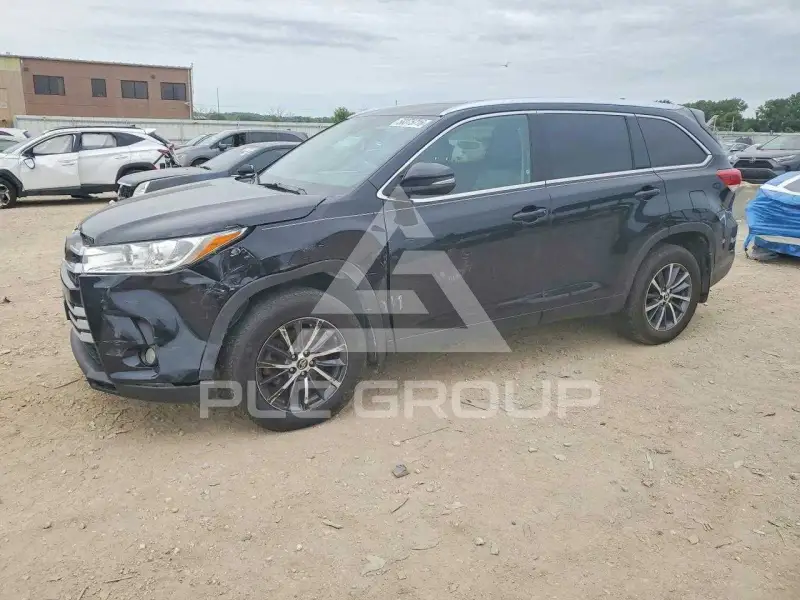 2018 Toyota Highlander фото