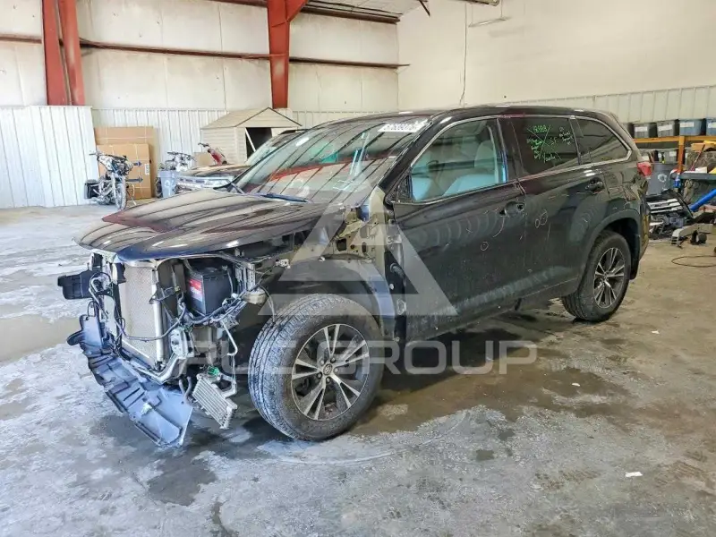 2018 Toyota Highlander фото