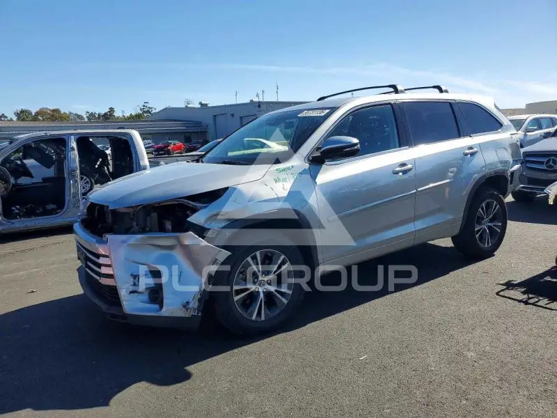 2018 Toyota Highlander фото