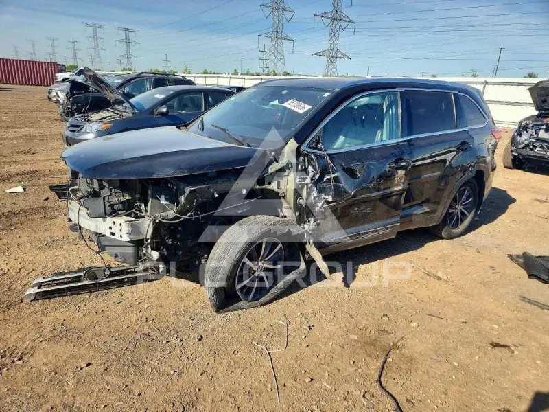 2018 Toyota Highlander фото