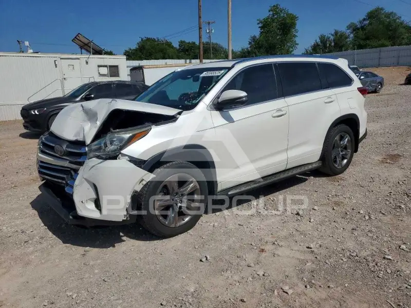 2018 Toyota Highlander photo