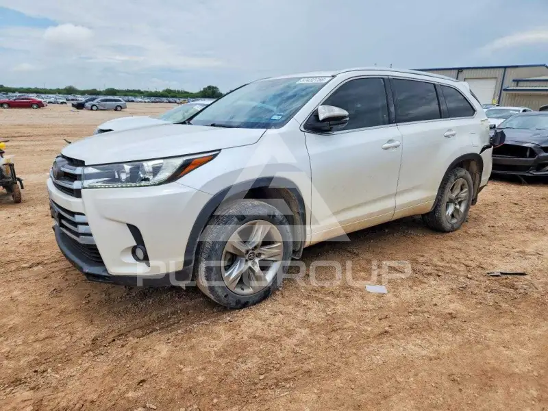2018 Toyota Highlander фото