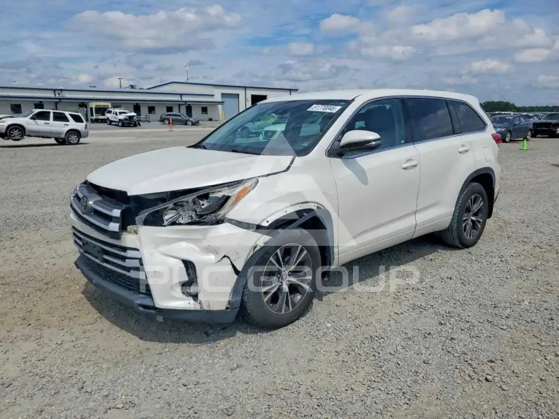 2018 Toyota Highlander фото