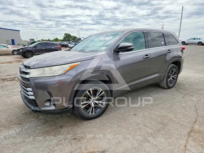 2018 Toyota Highlander фото