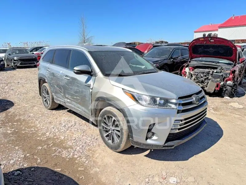 2018 Toyota Highlander фото