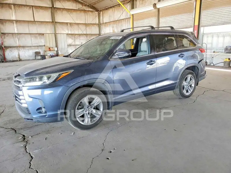 2018 Toyota Highlander фото