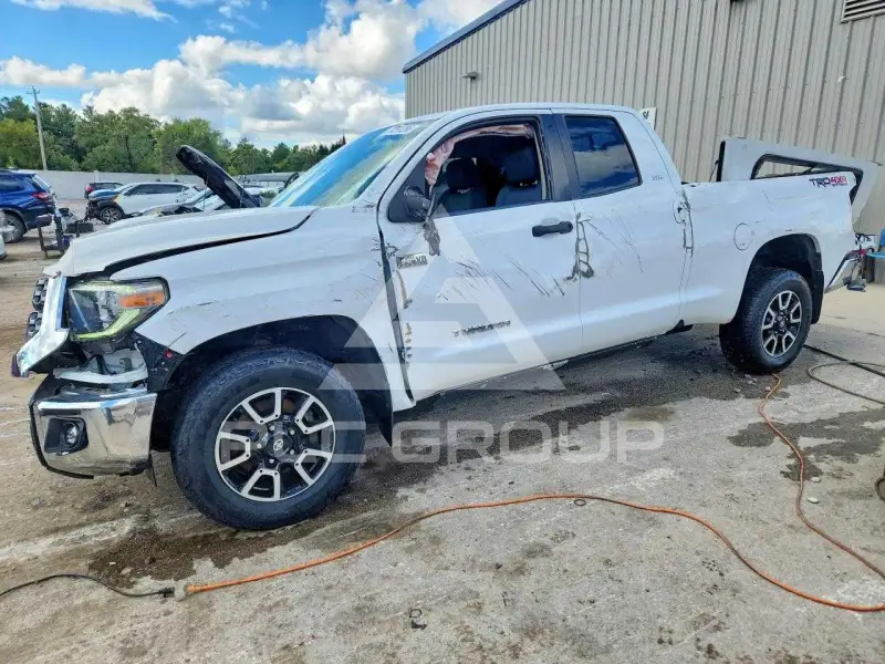 2018 Toyota TUNDRA photo