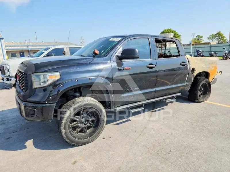 2018 Toyota TUNDRA фото