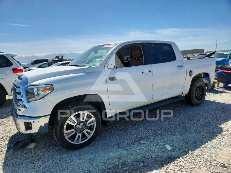 2018 Toyota TUNDRA фото