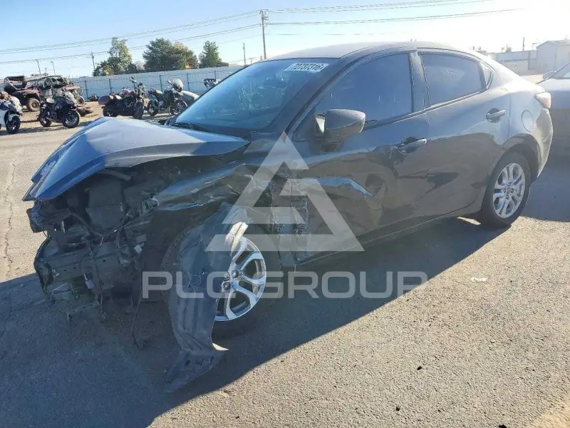 2018 Toyota YARIS photo