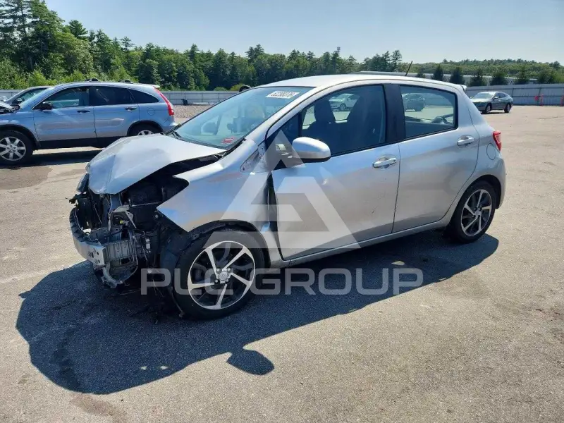 2018 Toyota YARIS фото