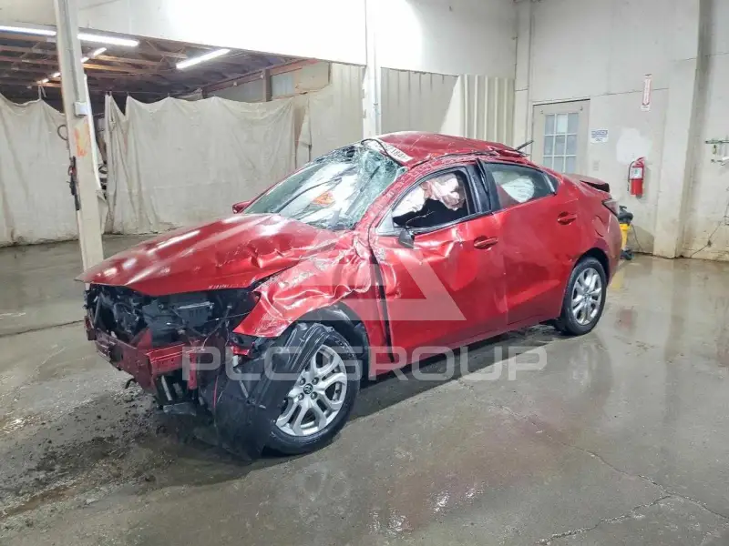 2018 Toyota YARIS фото