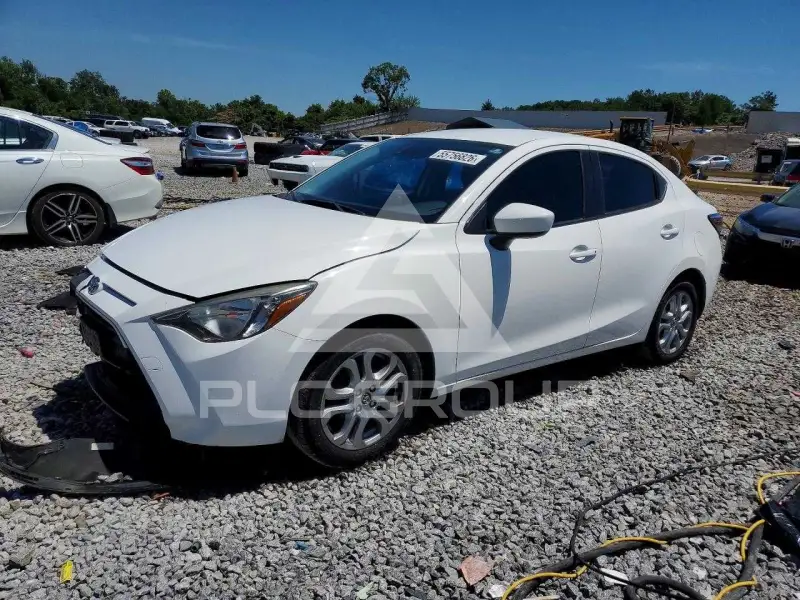 2018 Toyota YARIS фото