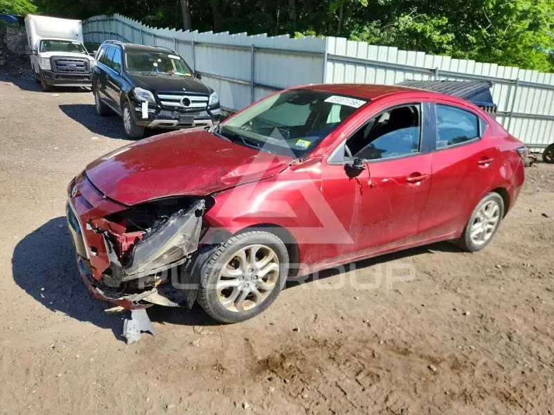 2018 Toyota YARIS фото