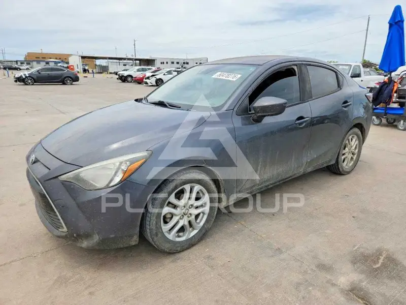 2018 Toyota YARIS photo
