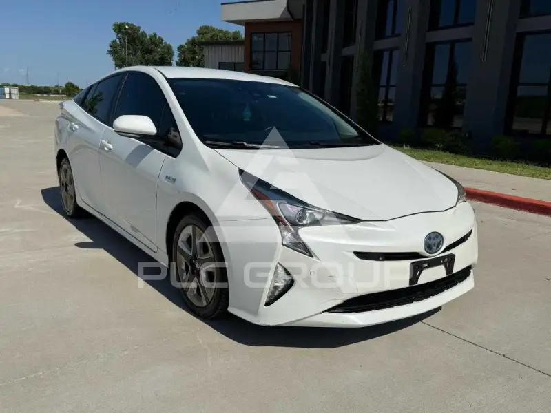 2018 Toyota PRIUS фото