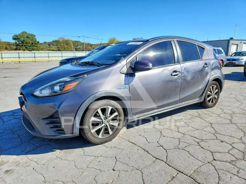2018 Toyota PRIUS фото