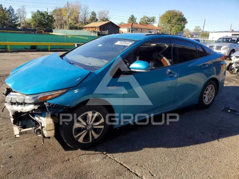 2018 Toyota PRIUS photo