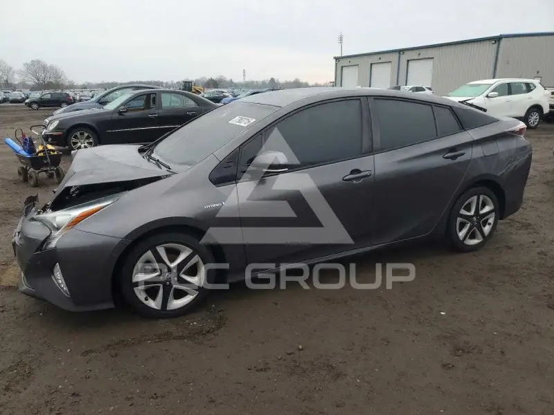 2018 Toyota PRIUS фото
