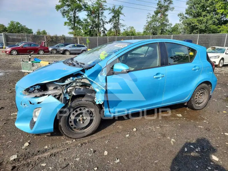 2018 Toyota PRIUS фото