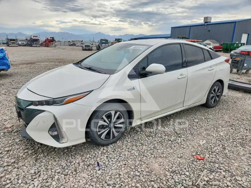 2018 Toyota PRIUS фото