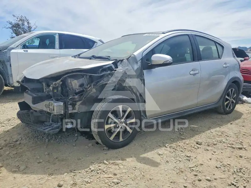 2018 Toyota PRIUS photo