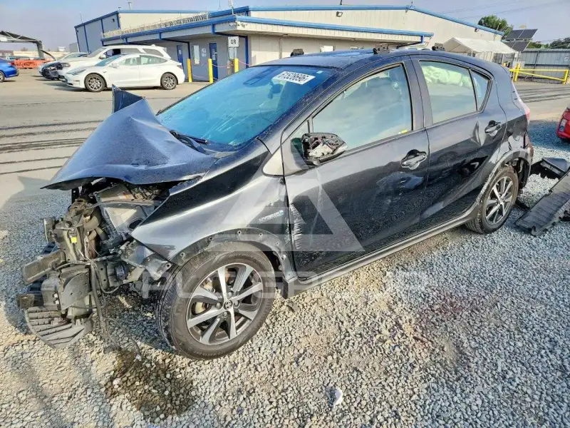 2018 Toyota PRIUS photo