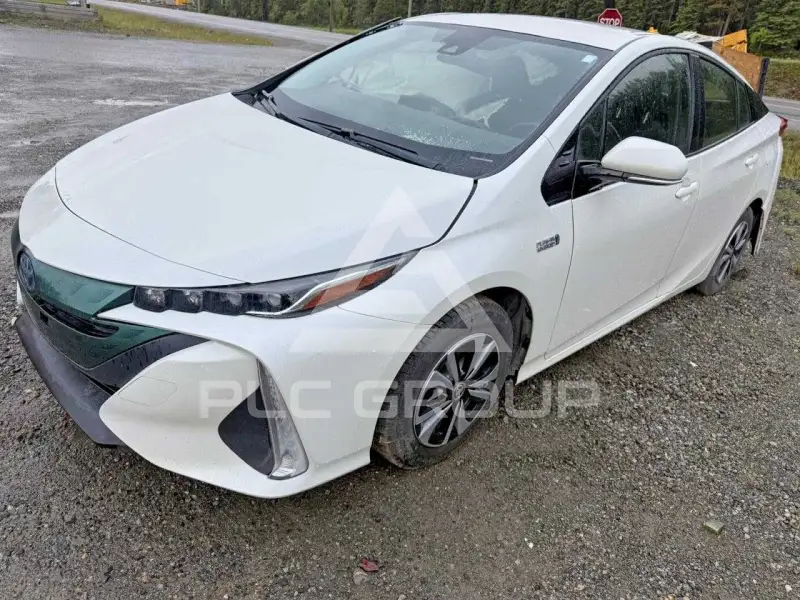 2018 Toyota PRIUS photo