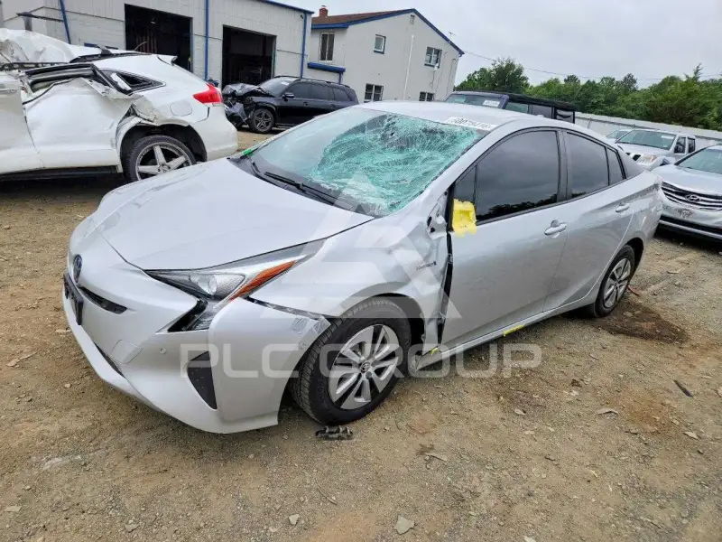2018 Toyota PRIUS photo