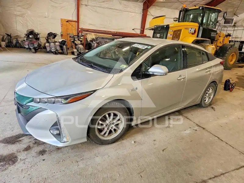 2018 Toyota PRIUS фото