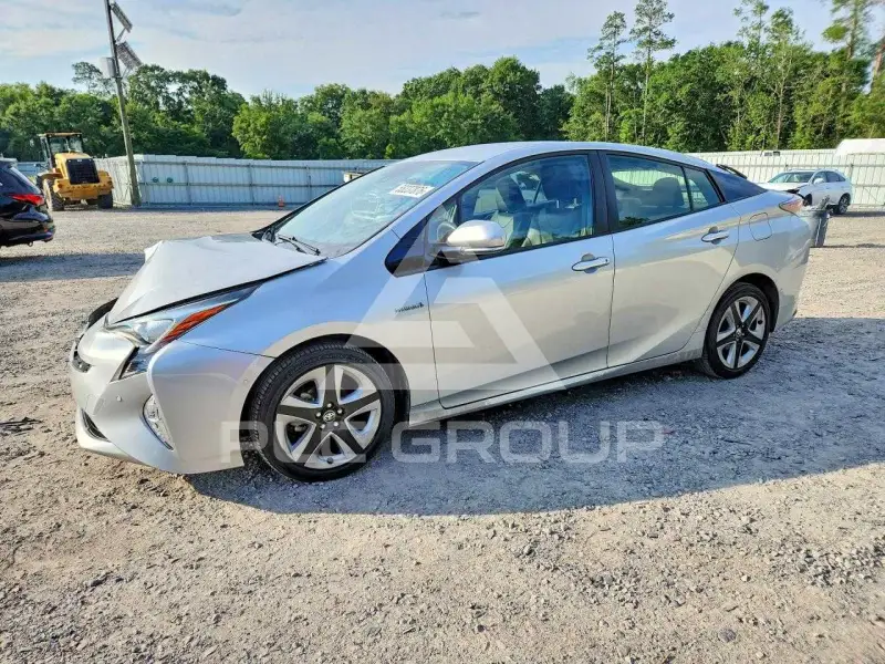2018 Toyota PRIUS photo