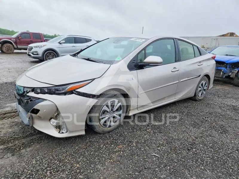 2018 Toyota PRIUS фото