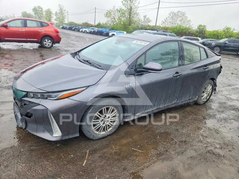 2018 Toyota PRIUS фото