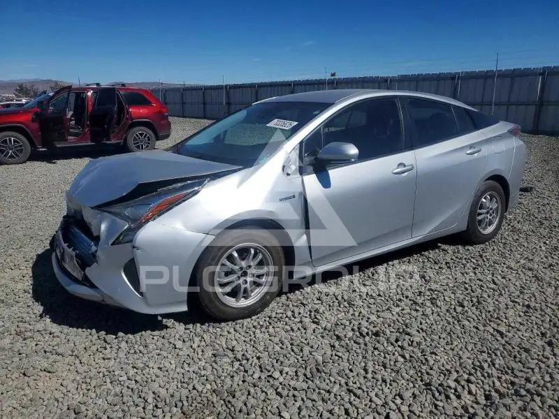 2018 Toyota PRIUS фото