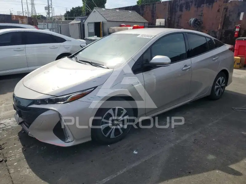 2018 Toyota PRIUS photo