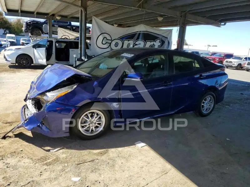 2018 Toyota PRIUS photo