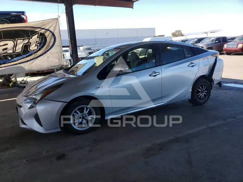 2018 Toyota PRIUS фото